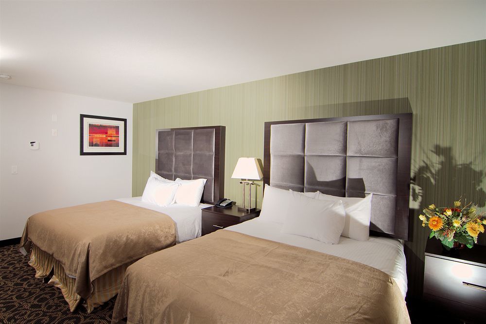 Paradise Inn And Suites Redwater Экстерьер фото