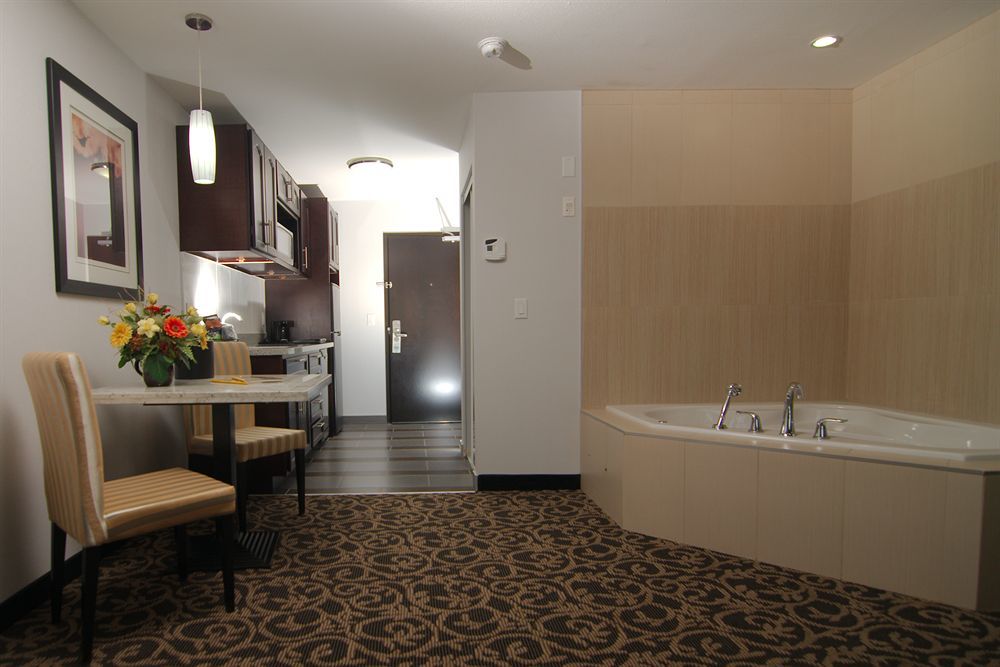 Paradise Inn And Suites Redwater Экстерьер фото