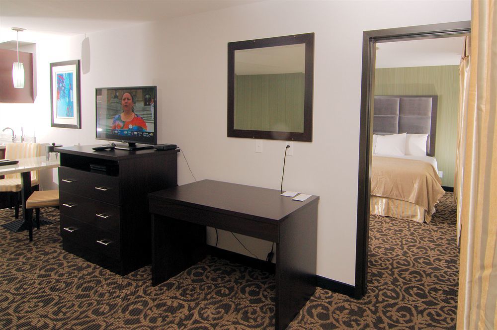 Paradise Inn And Suites Redwater Экстерьер фото