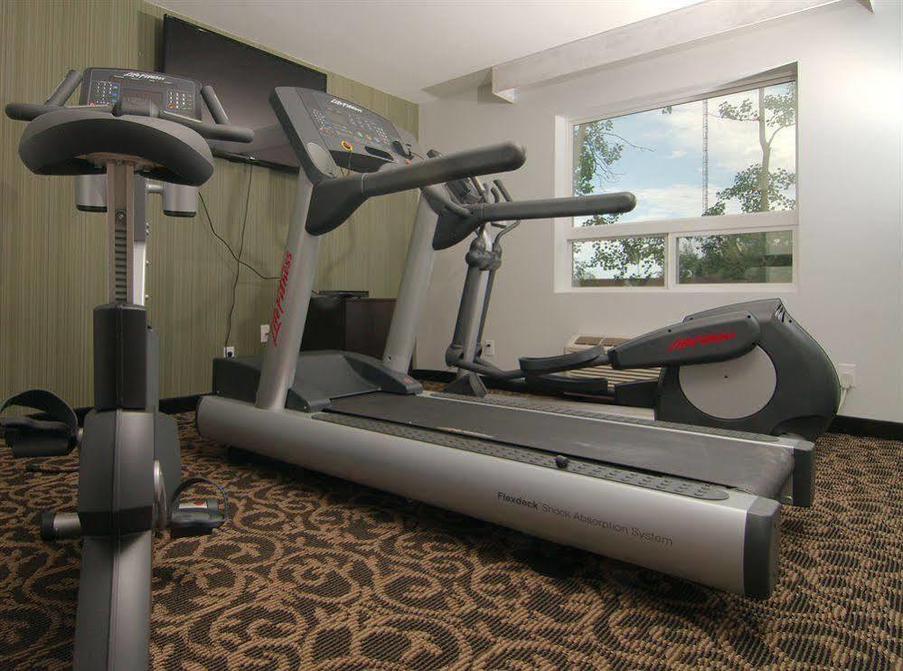 Paradise Inn And Suites Redwater Экстерьер фото